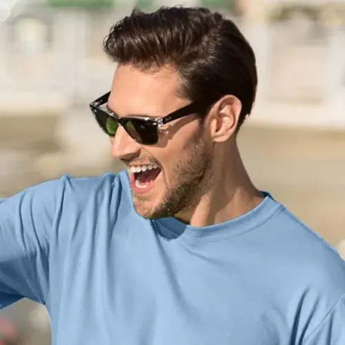 Meeste klassikaline T-särk - Klassikaline ümar kaelus