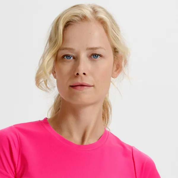 Naiste spordisärk - Klassikaline ümar kaelus