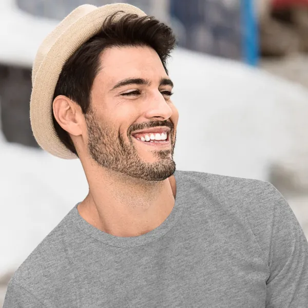 Meeste pikkade varrukatega T-särk - Klassikaline ümar kaelus