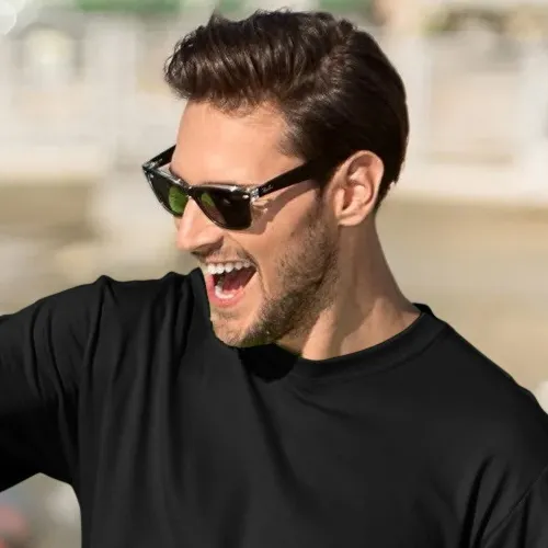 Meeste klassikaline T-särk - Klassikaline ümar kaelus